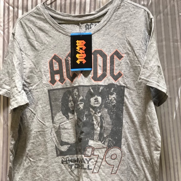 Source Unknown Tops - NWT AC/DC WOMENS TSHIRT